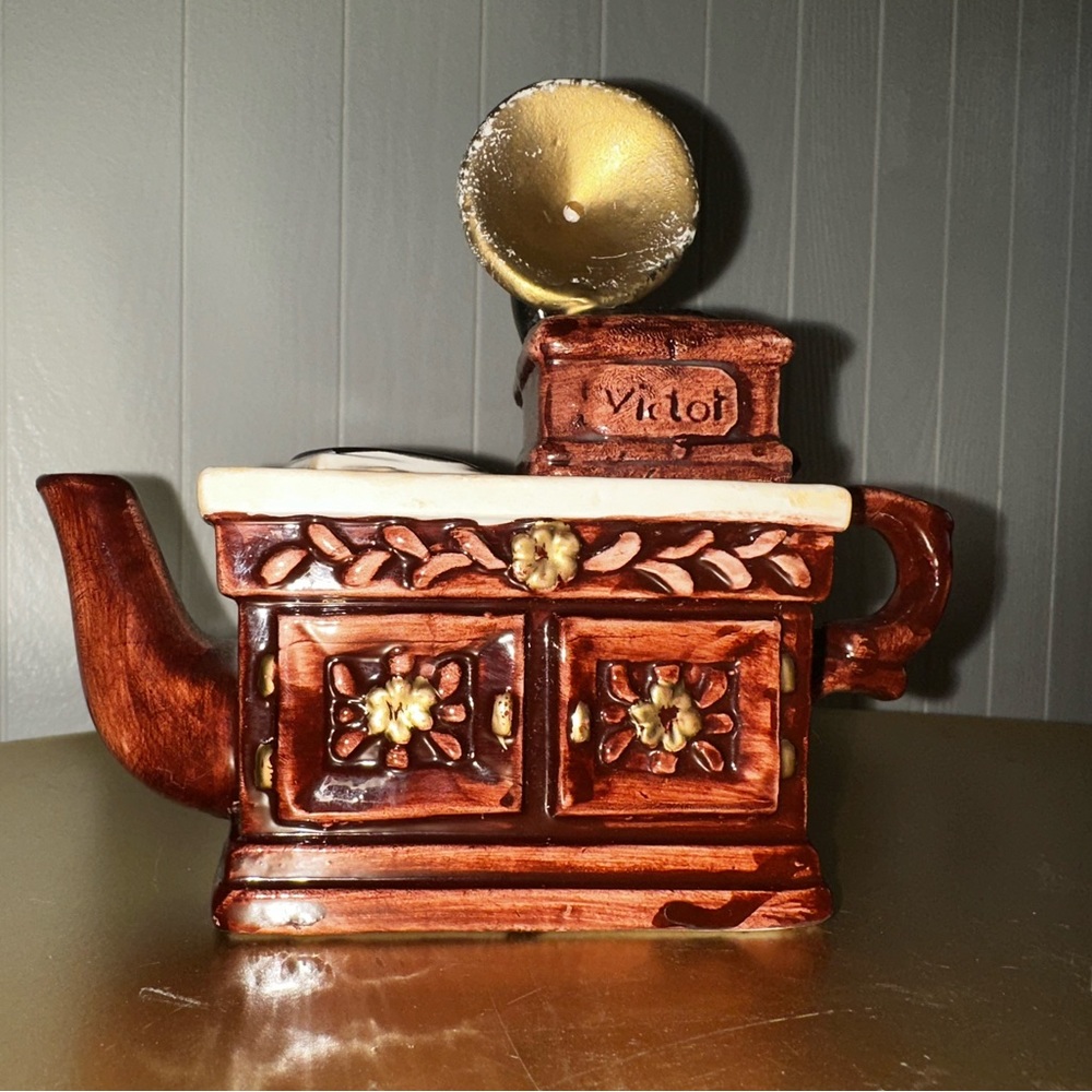 Record Player Teapot